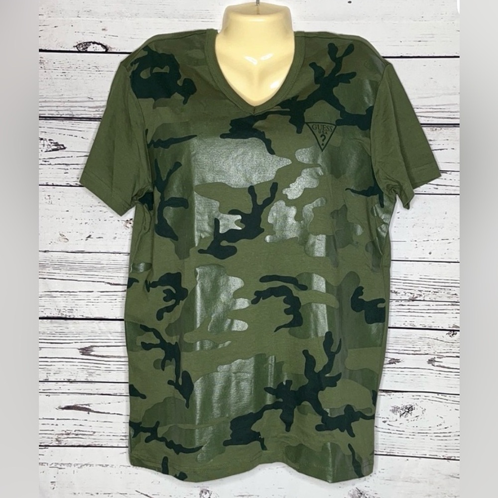 NWOT Guess Green Camo V-Neck T-Shirt